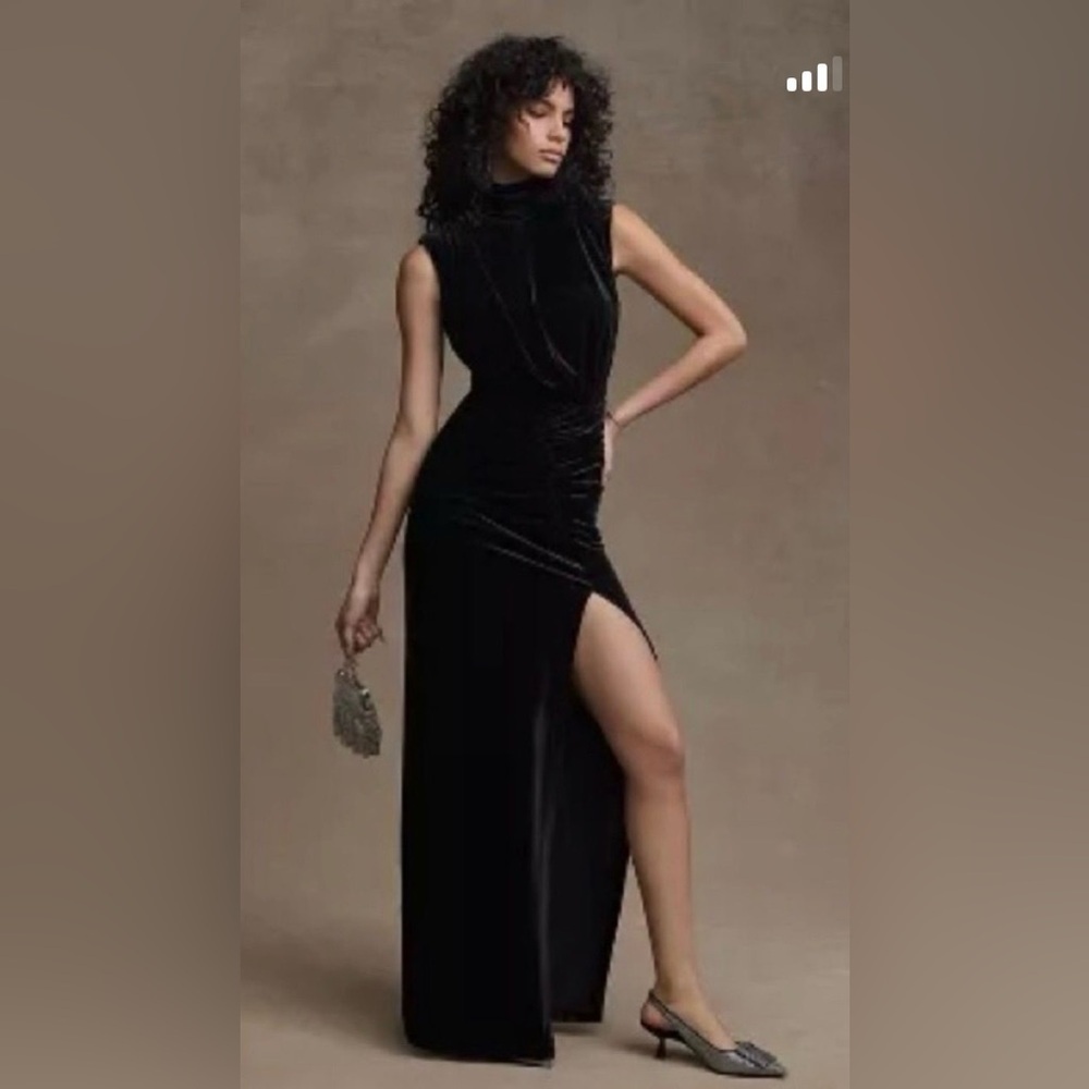 Antropologie x Ronny Kobo
Billie Velvet Dress